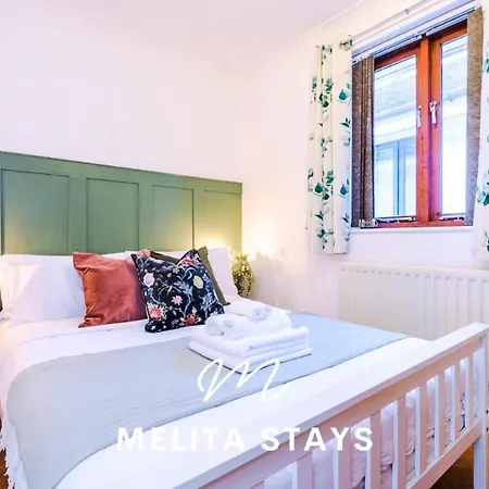 Spacious And Stylish 2 Bedroom Birmingham